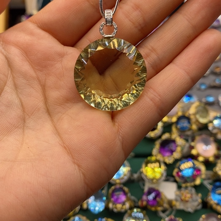 紫晶颈饰银S925镶嵌二**努天然水晶吊坠