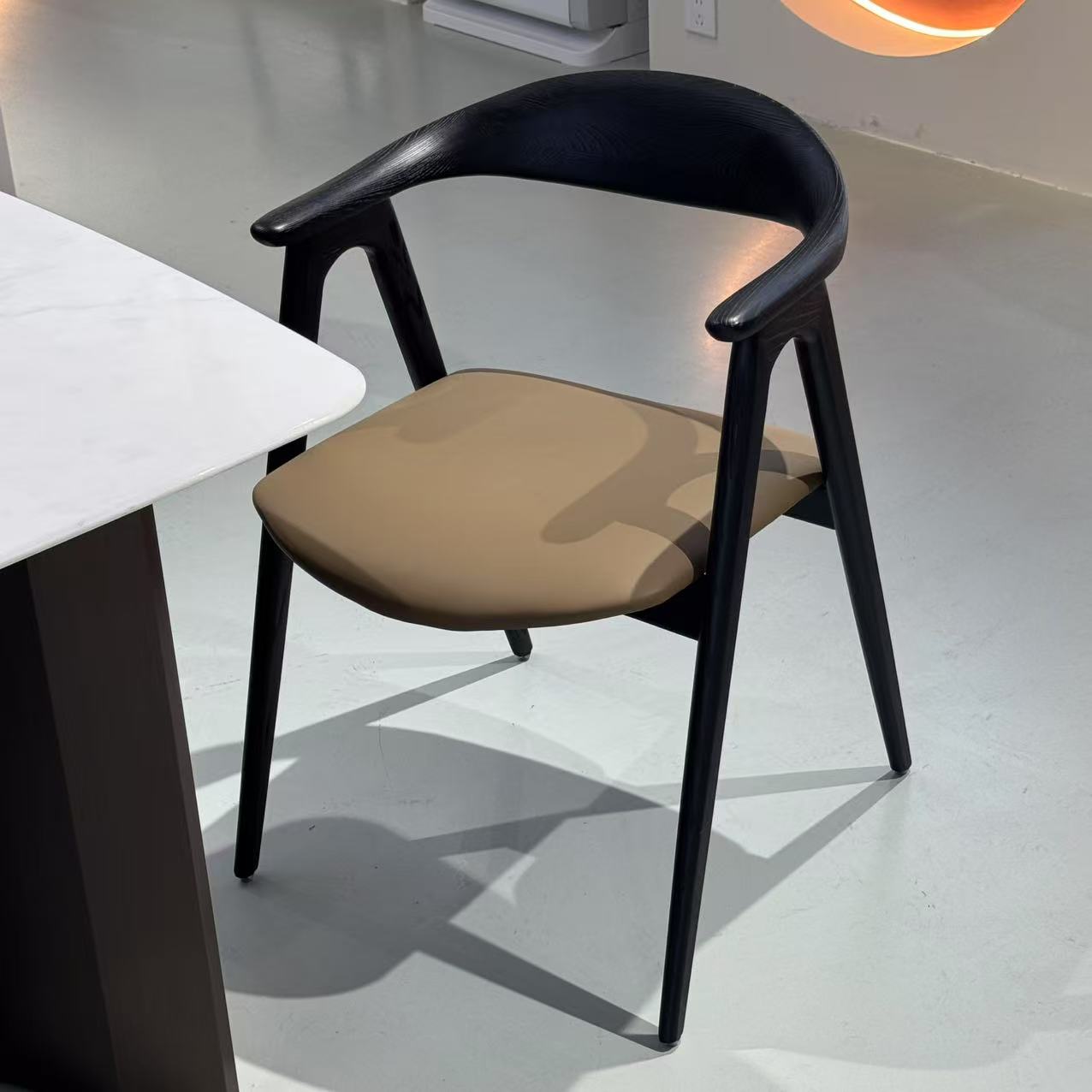 意式极简轻奢中古法式家用高端博古书椅餐椅（59*57*77）