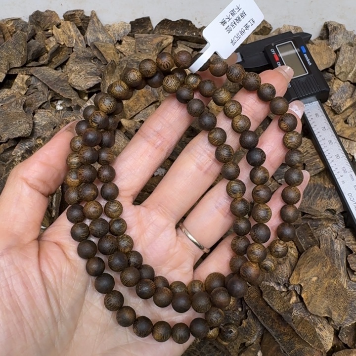 沉香手串红金倪沉浮