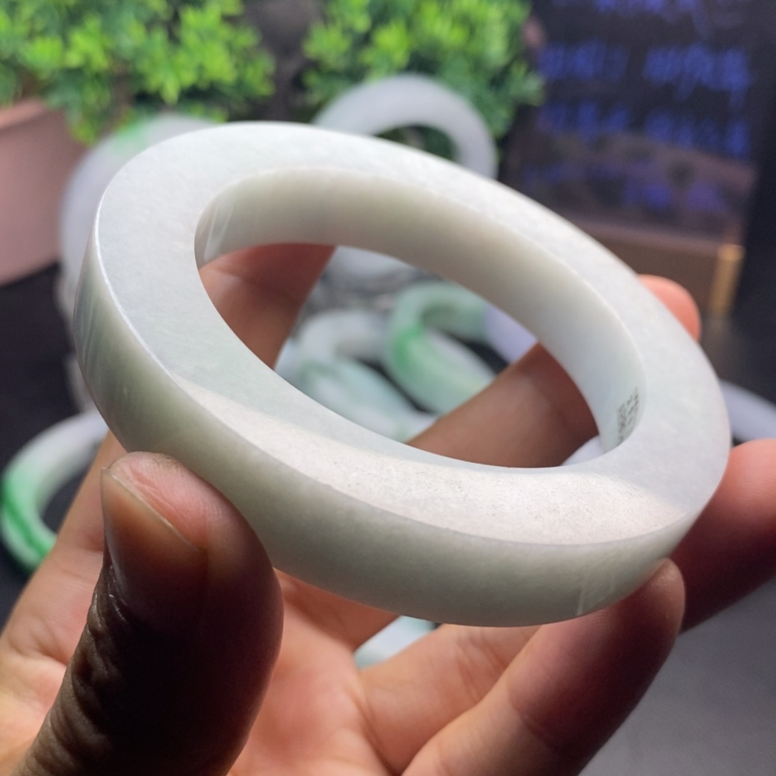 定制翡翠手镯未镶嵌