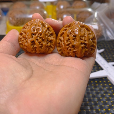 文玩核桃吊坠宫灯