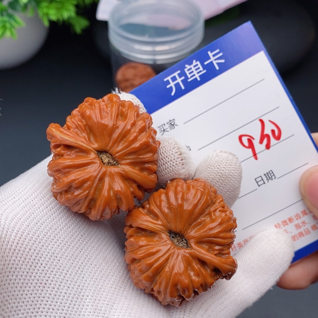 文玩核桃把件40楼王930