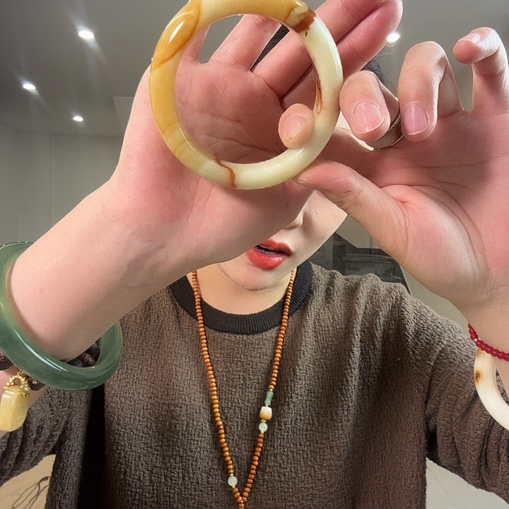 ღ***ღ蛇纹石玉未镶嵌颈饰