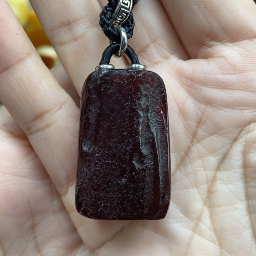 【闪购商品】琥珀颈饰未镶嵌