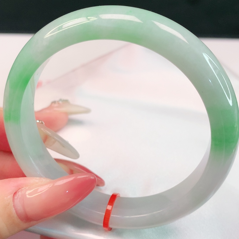 【闪购商品】未镶嵌手镯翡翠天然翡翠8221