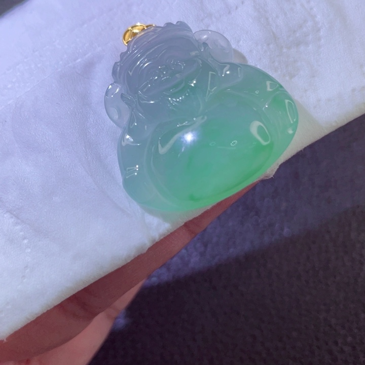 翡翠18K金镶嵌颈饰翡翠