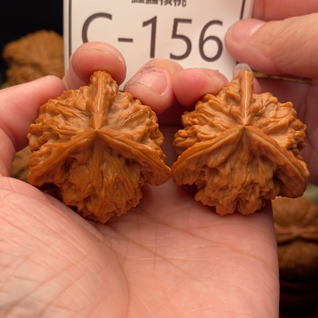 文玩核桃把件正奔40