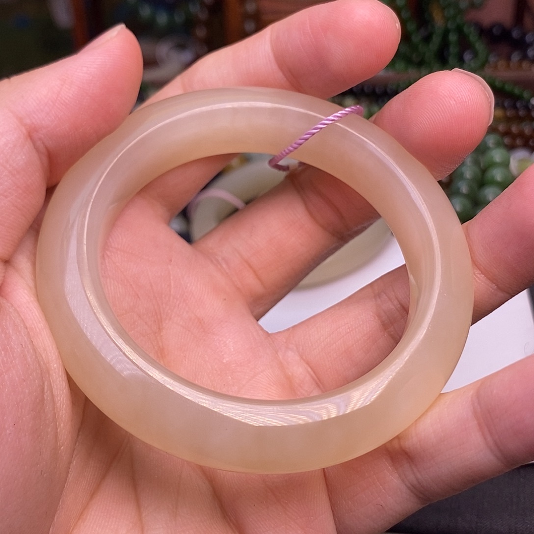 和田玉未镶嵌颈饰藕粉手镯55圈口