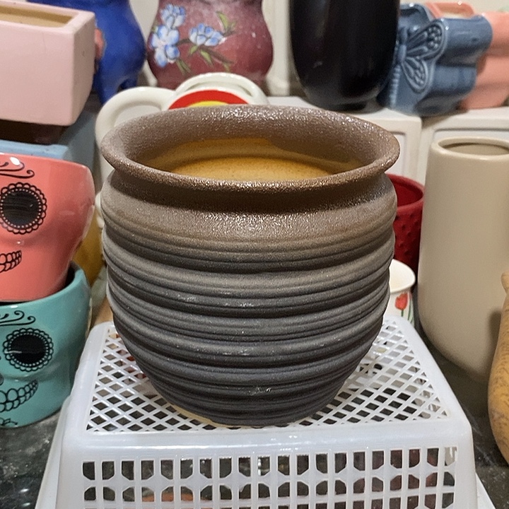 摆件陶盆有孔 微瑕介意勿拍