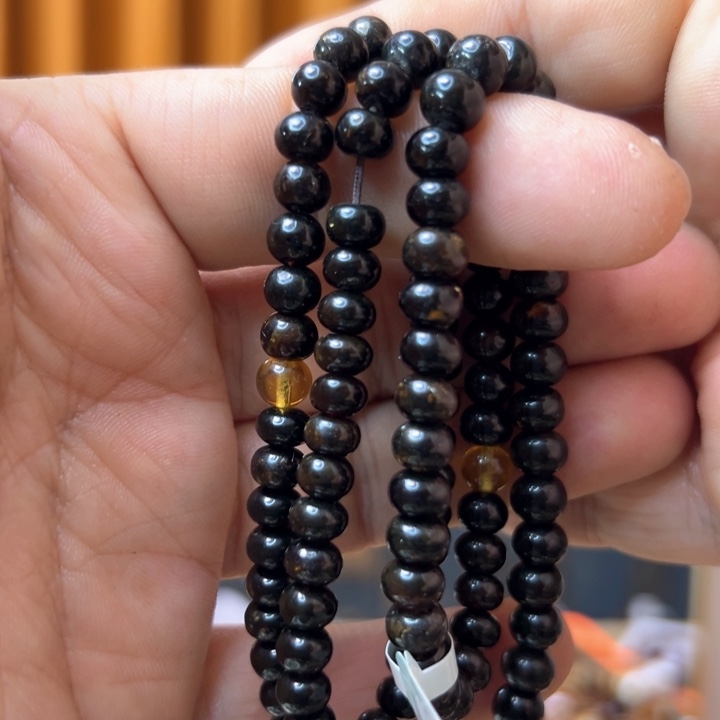 琥珀裸石未镶嵌抚顺9-4