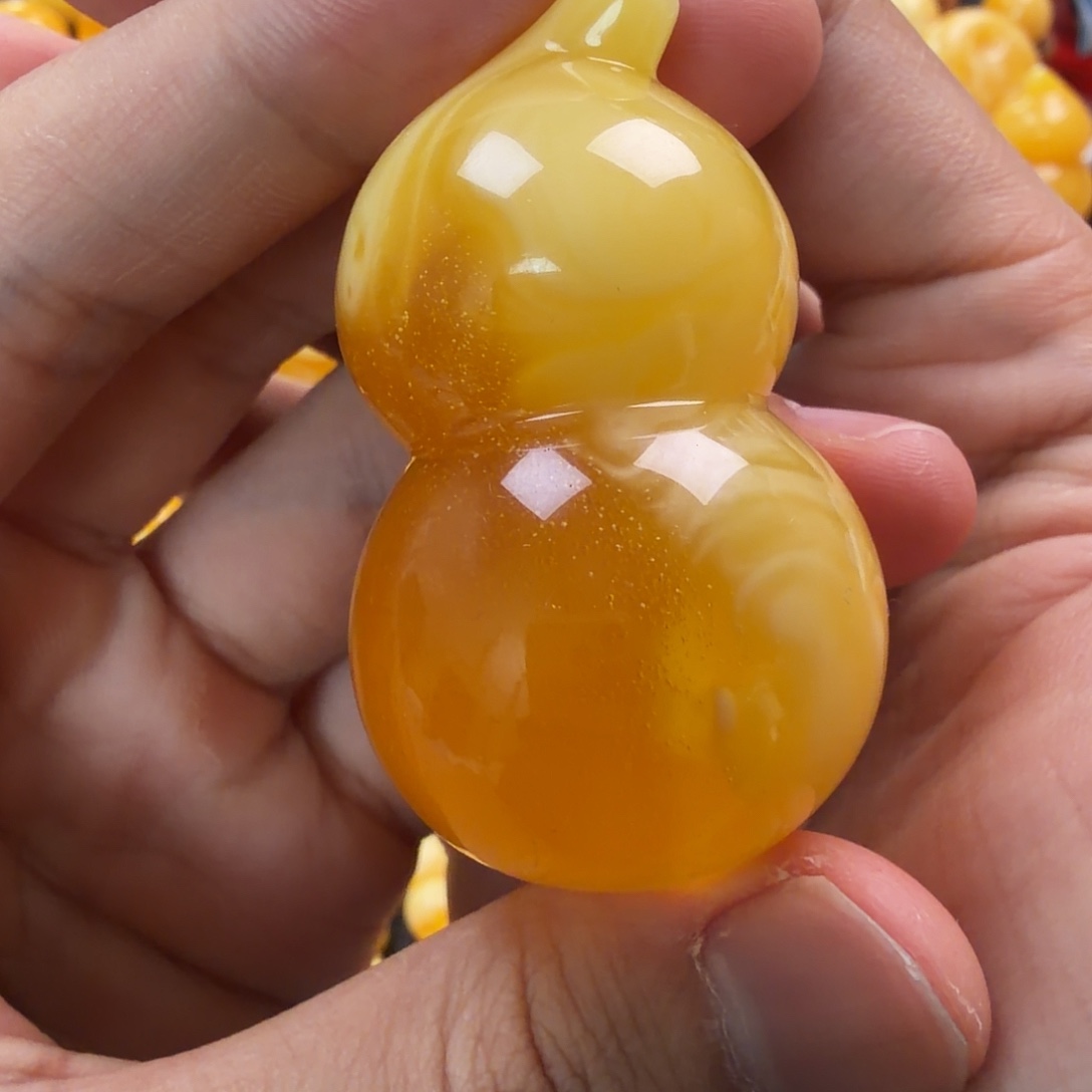 琥珀未镶嵌珠宝奇石28g
