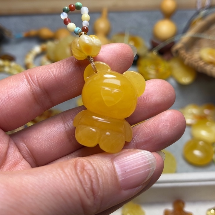 蜜蜡颈饰未镶嵌预***露蜜蜡