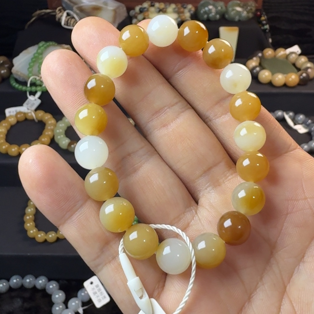 和田玉未镶嵌手链（NGTC国检证书）新疆且末金山糖白卡10精品