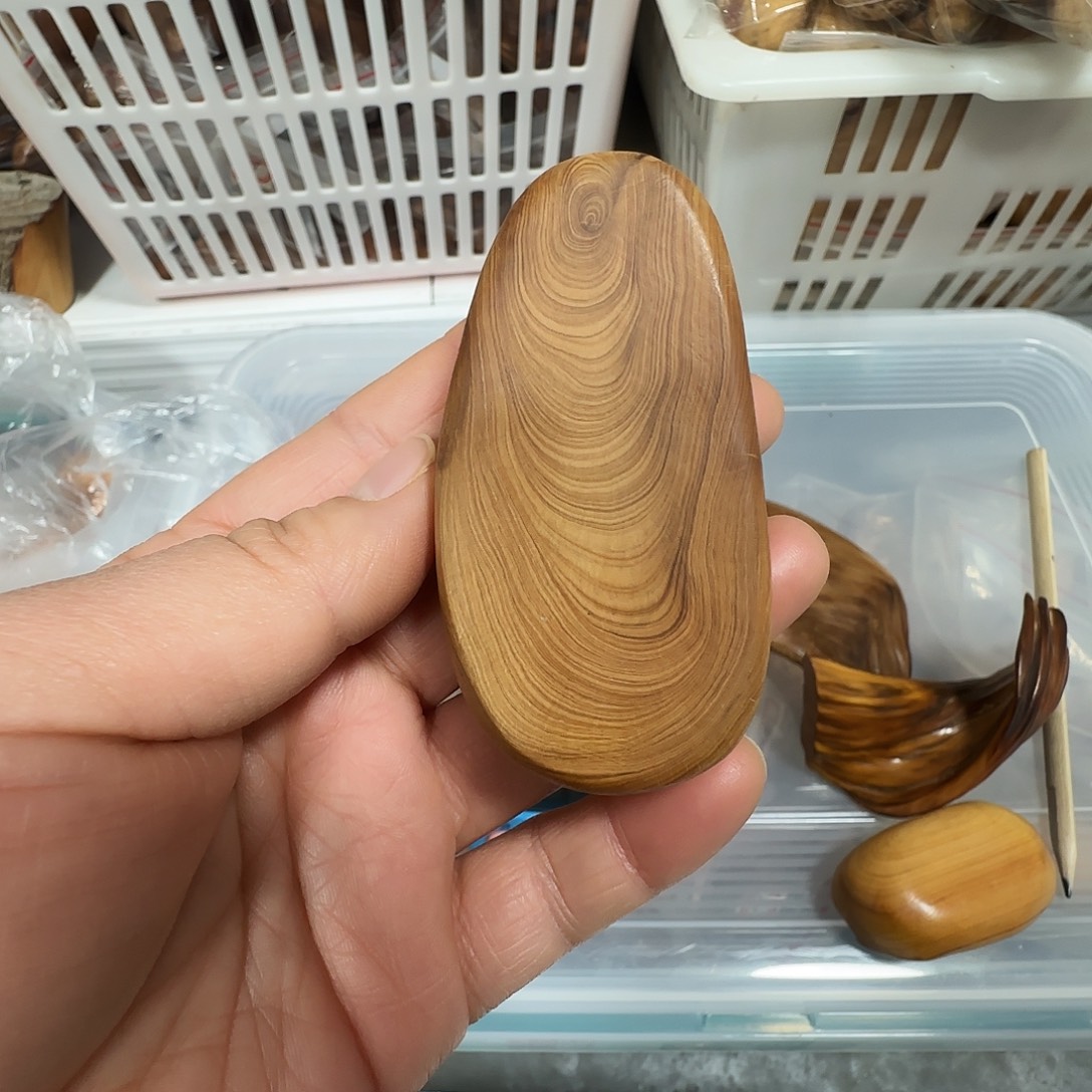 上***！柏木（崖柏）太行崖柏陈化黑油闻香手把件