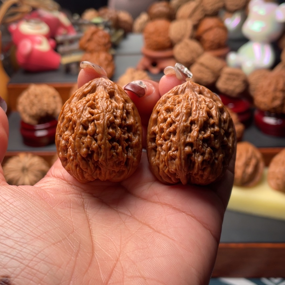 【闪购商品】文玩核桃把件人***胖蚂蚁王33