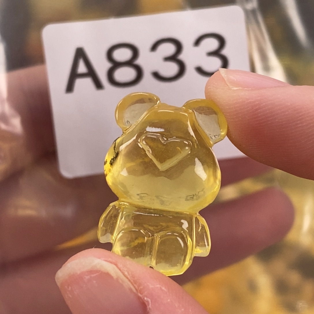 琥珀未镶嵌珠宝奇石