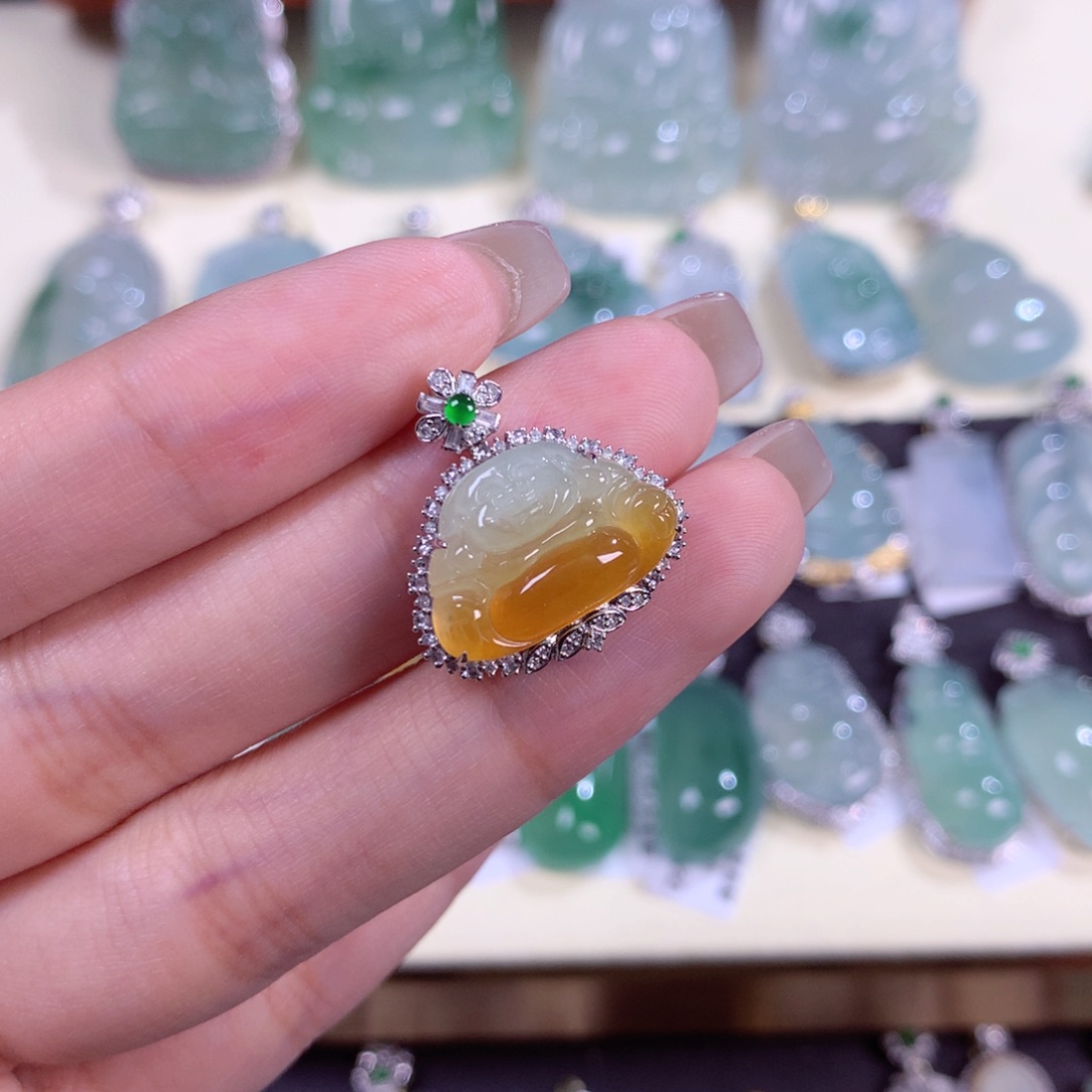 翡翠颈饰18K金镶嵌H*佛公