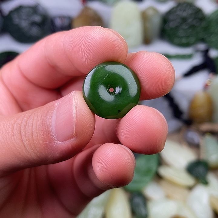 和田玉吊坠(不含链)未镶嵌