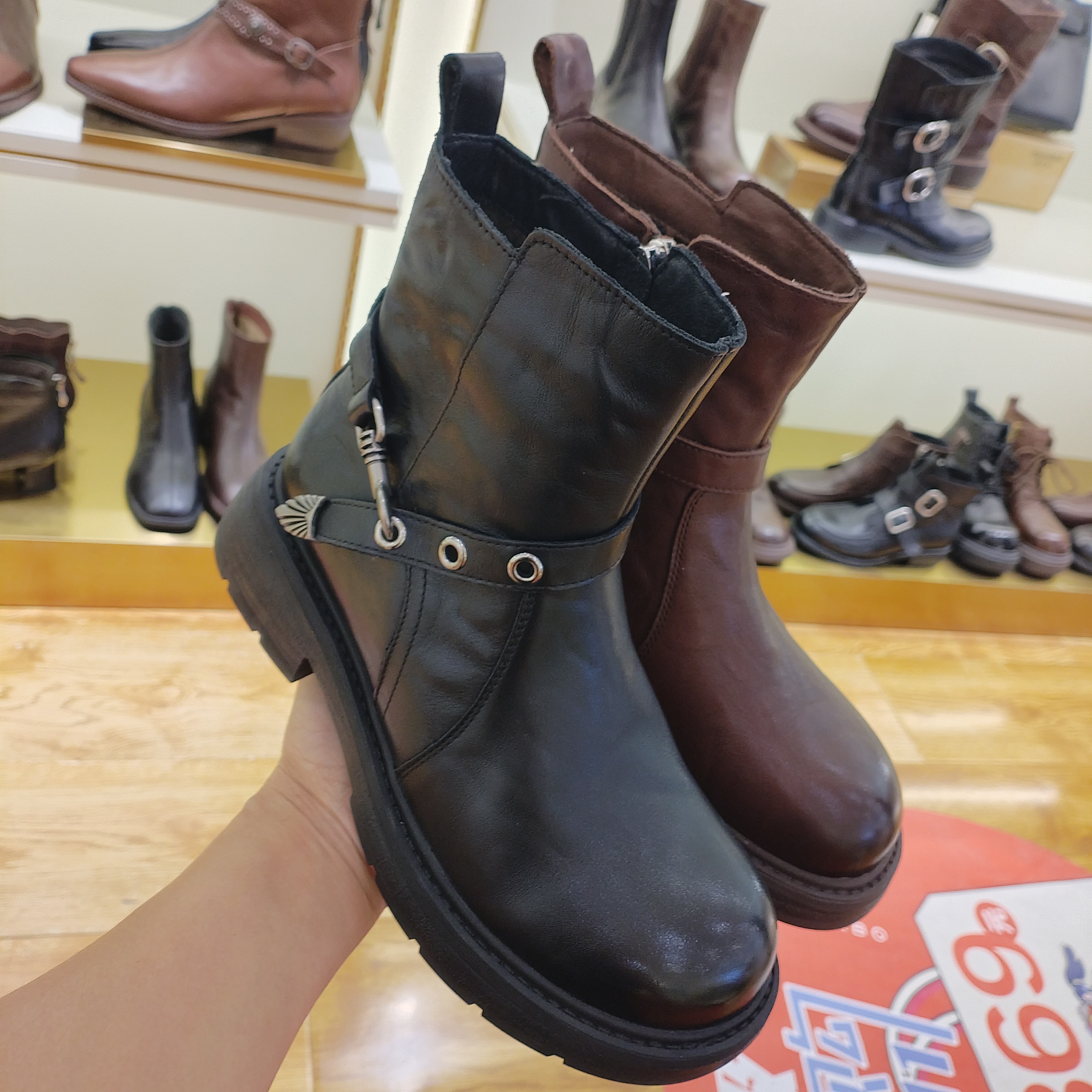 269225523e漫步佳人加绒休闲短筒靴