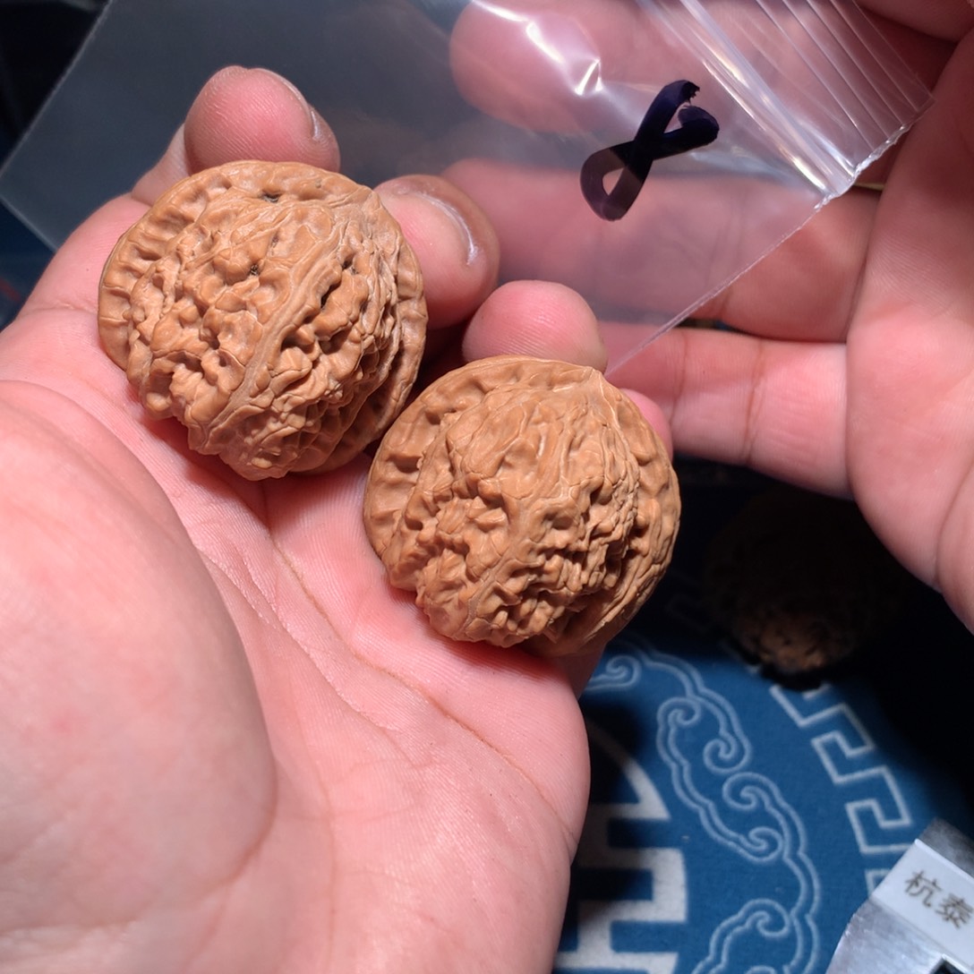 文玩核桃吊坠白狮 8 