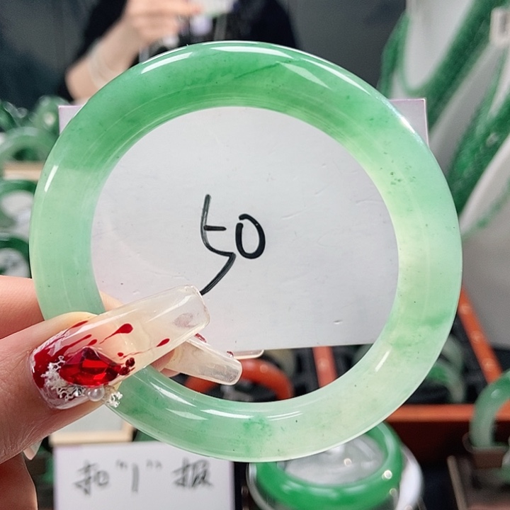 石英质玉手镯未镶嵌天然A货非洲翠手镯