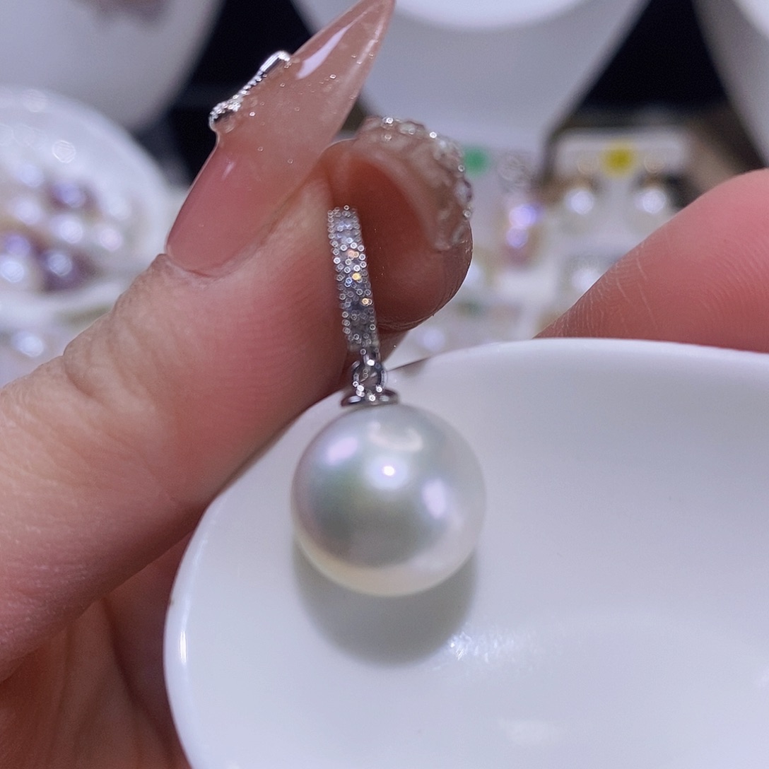 淡水珍珠颈饰合金