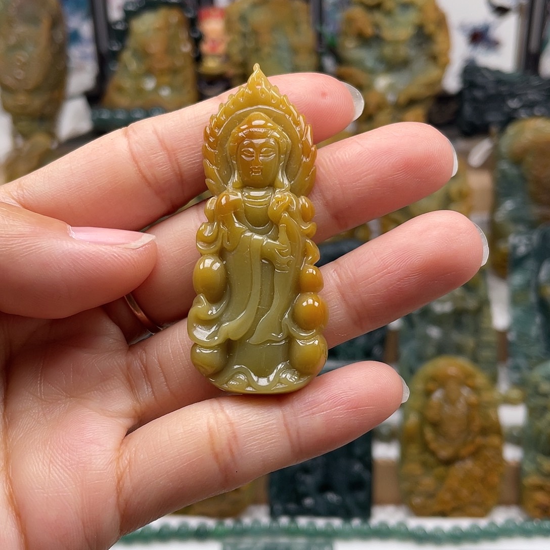 翡翠未镶嵌颈饰天然翡翠a货观音