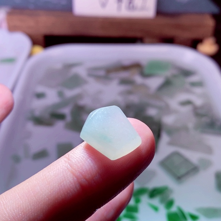 是***呀定制翡翠未镶嵌定制