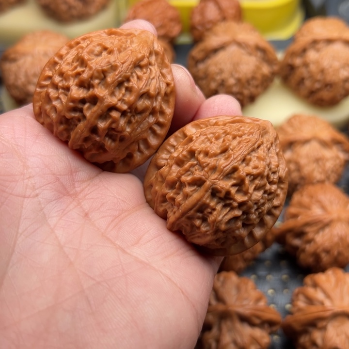 文玩核桃吊坠金牛39精品