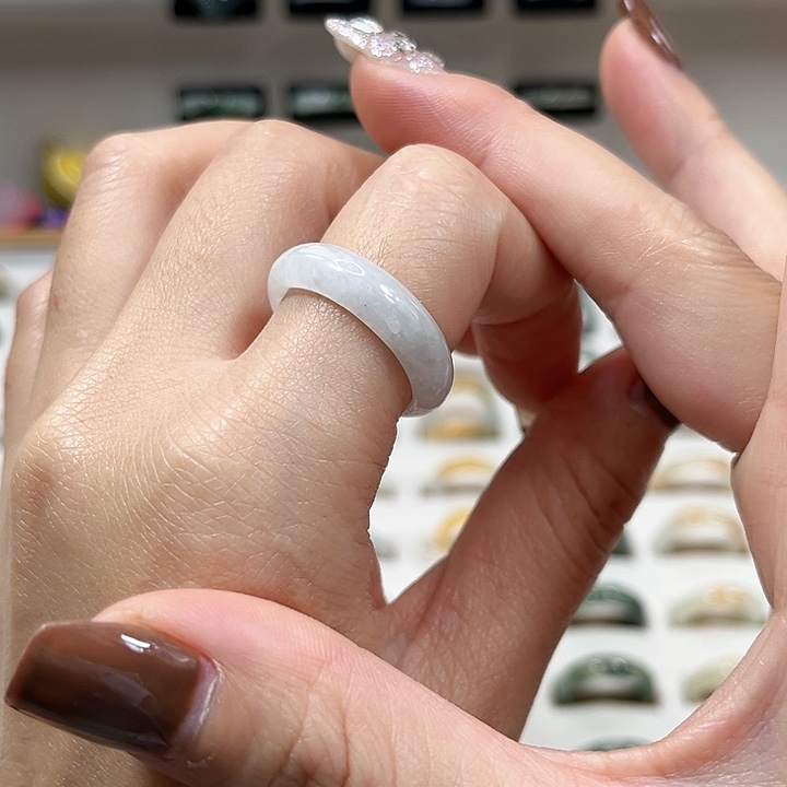 未镶嵌戒指翡翠翡翠