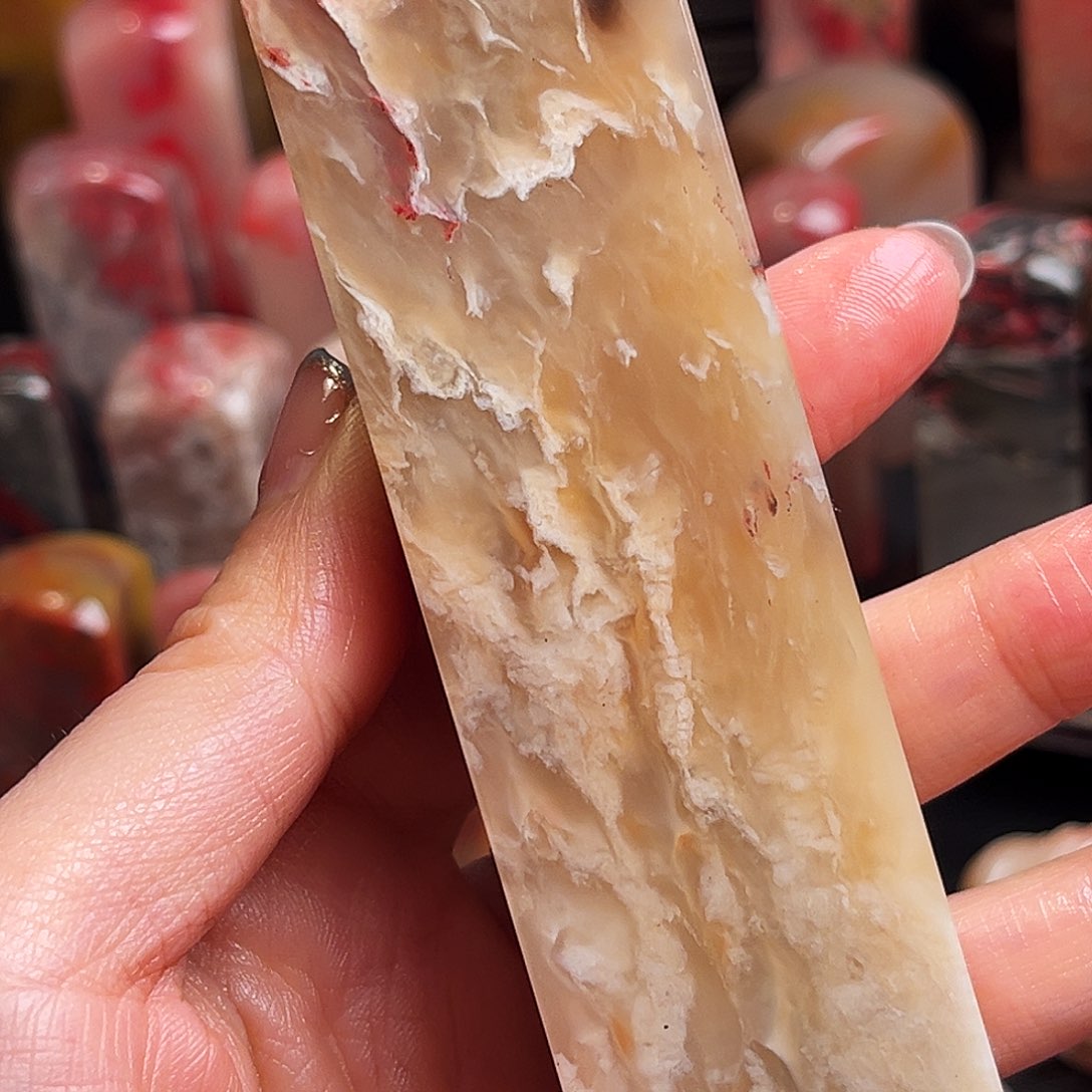 巴林石其他鸡血石方章