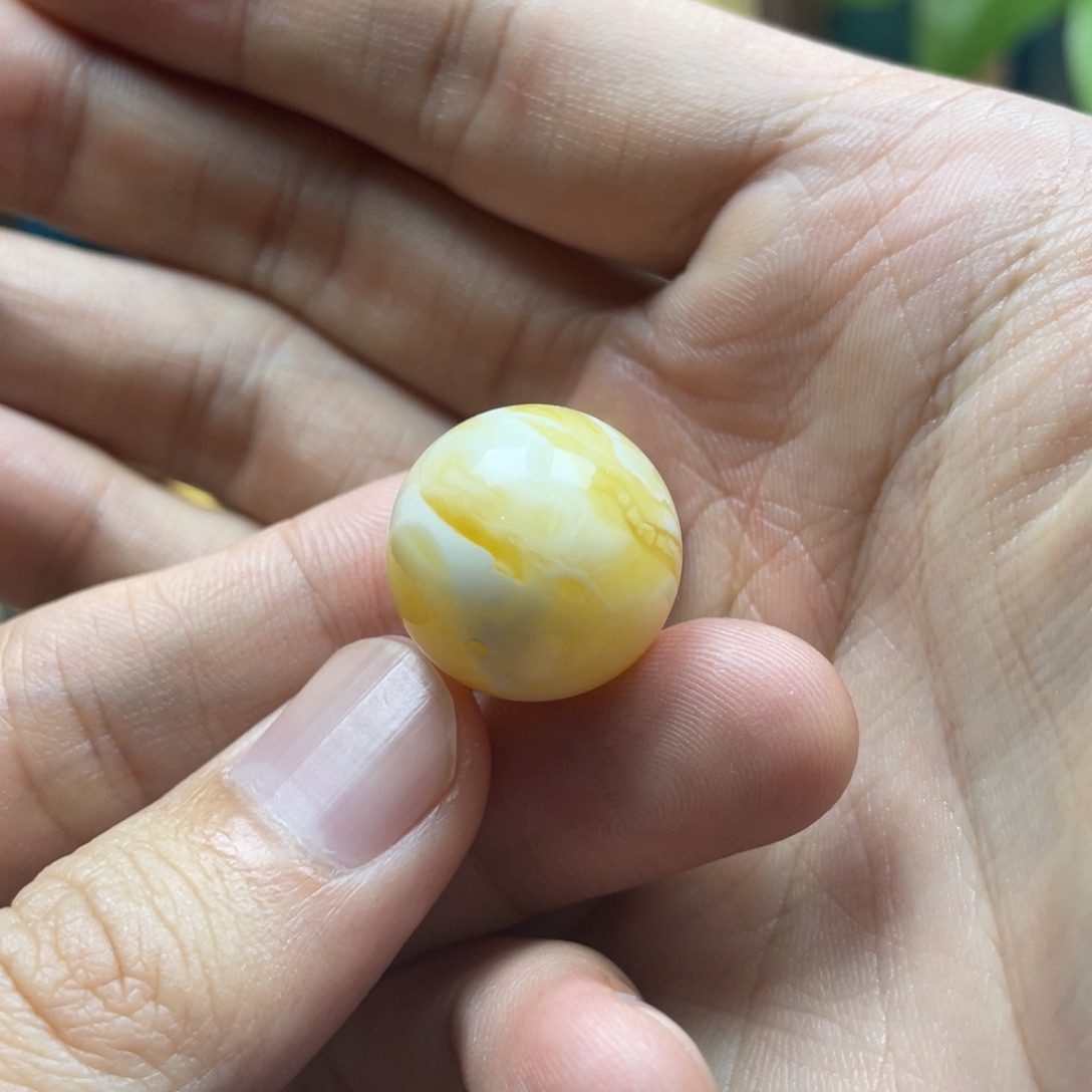 琥珀珠宝奇石未镶嵌王**.30