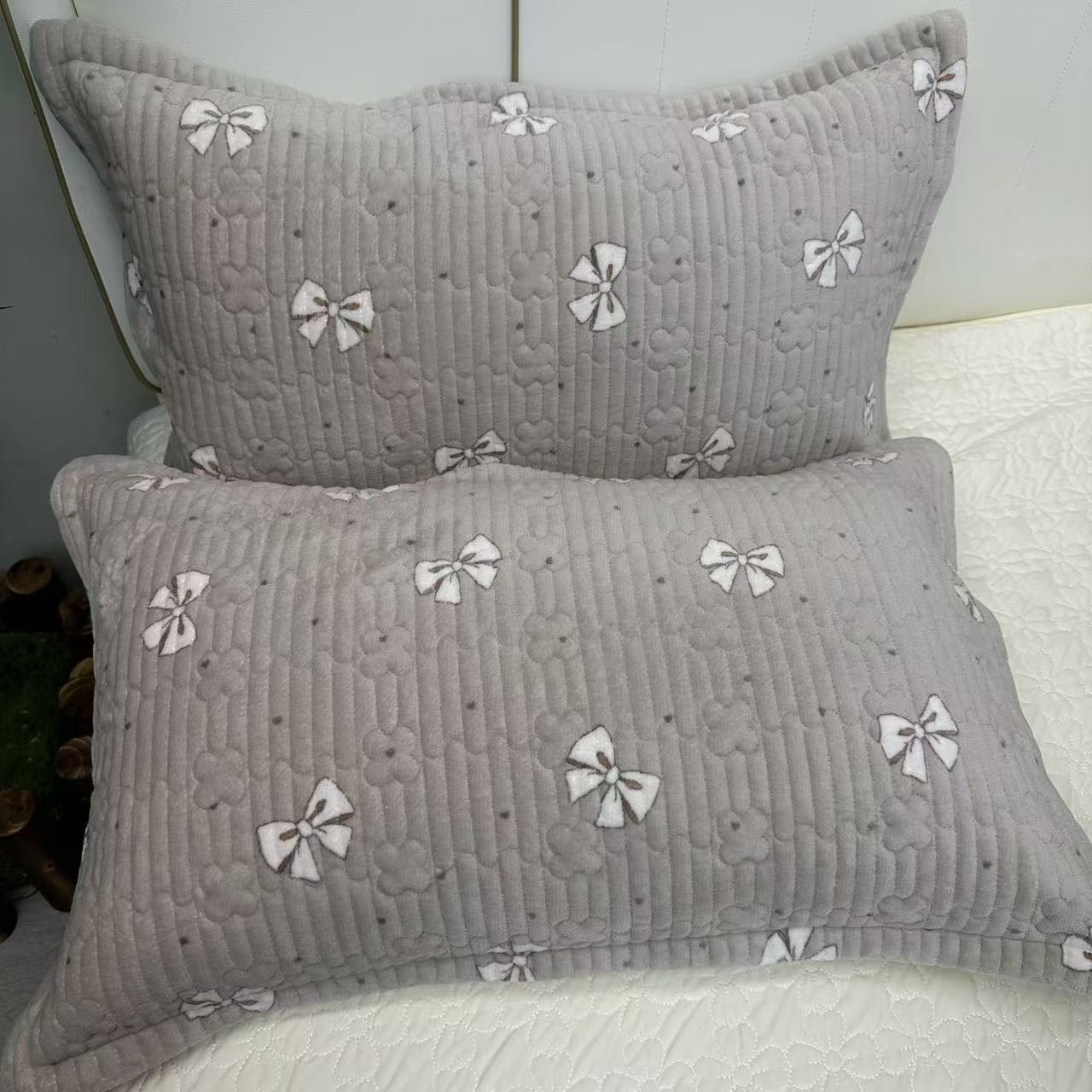 【秋冬新品】蝴蝶-咖-唐锦绒牛奶绒枕套【48*74一对装】亲肤可机洗