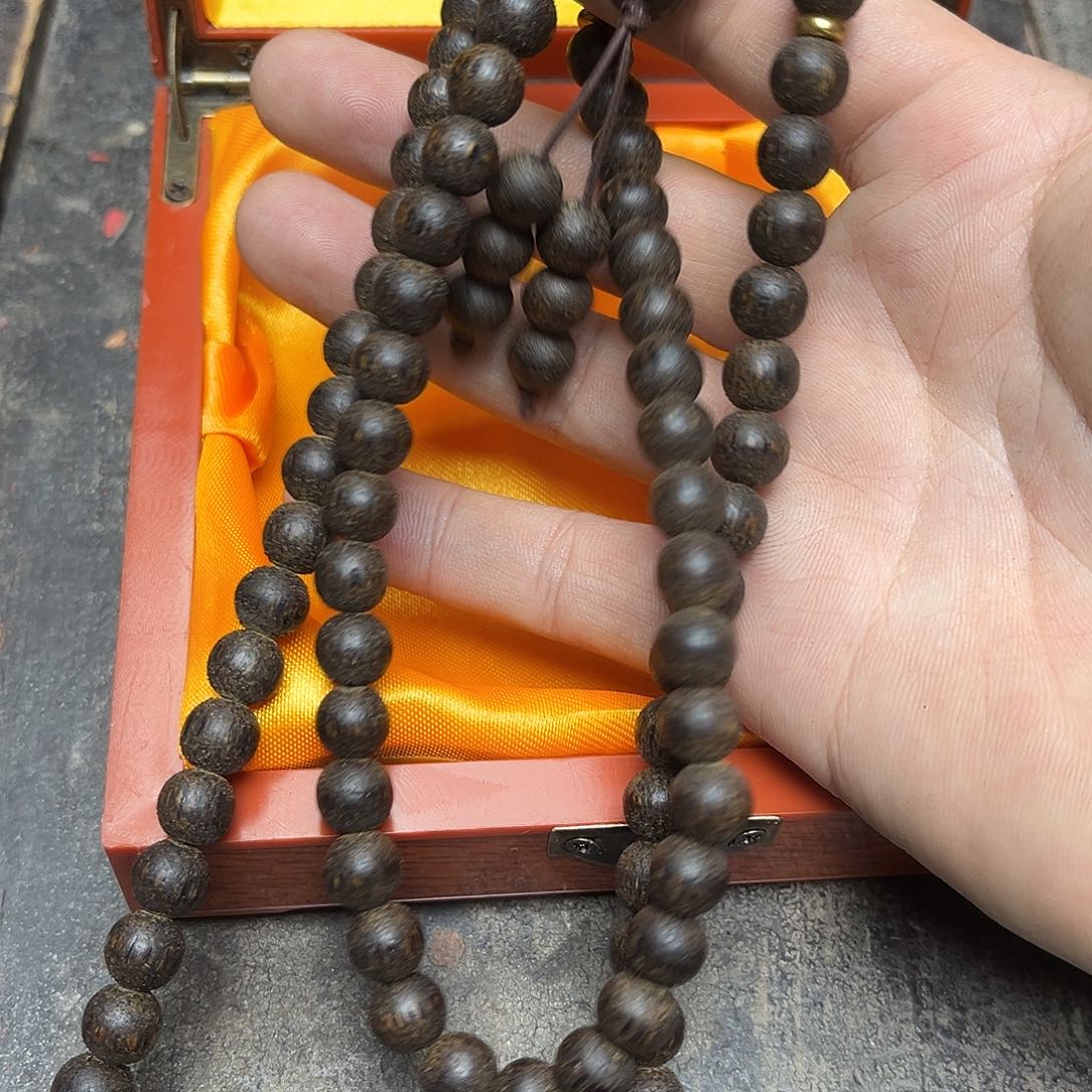 大叶紫檀（黑酸枝木类）