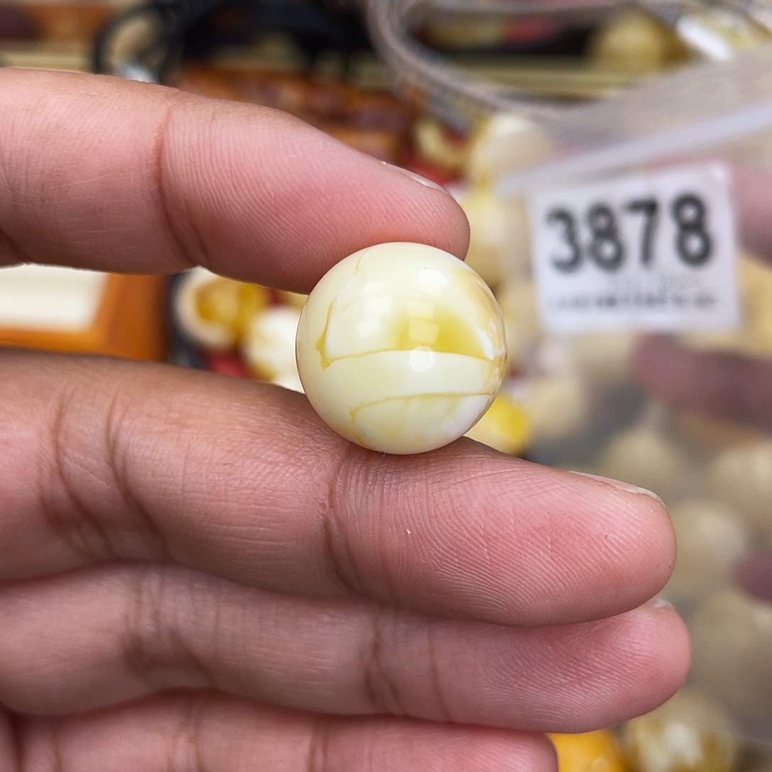 蜜蜡未镶嵌珠宝奇石17