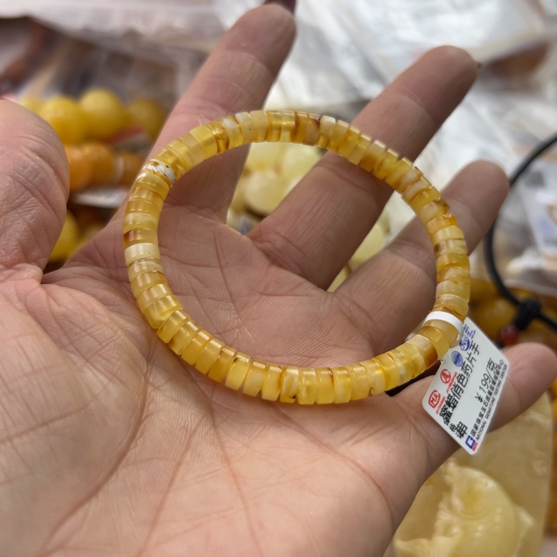 琥珀珠宝奇石未镶嵌