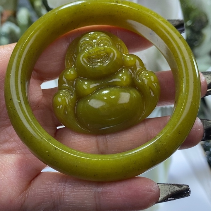 岫玉岫玉一套未镶嵌