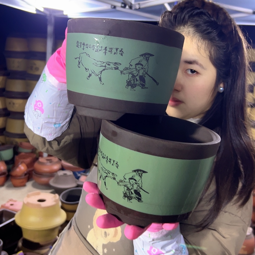 18+18绿色放牛娃笔筒花盆花盆