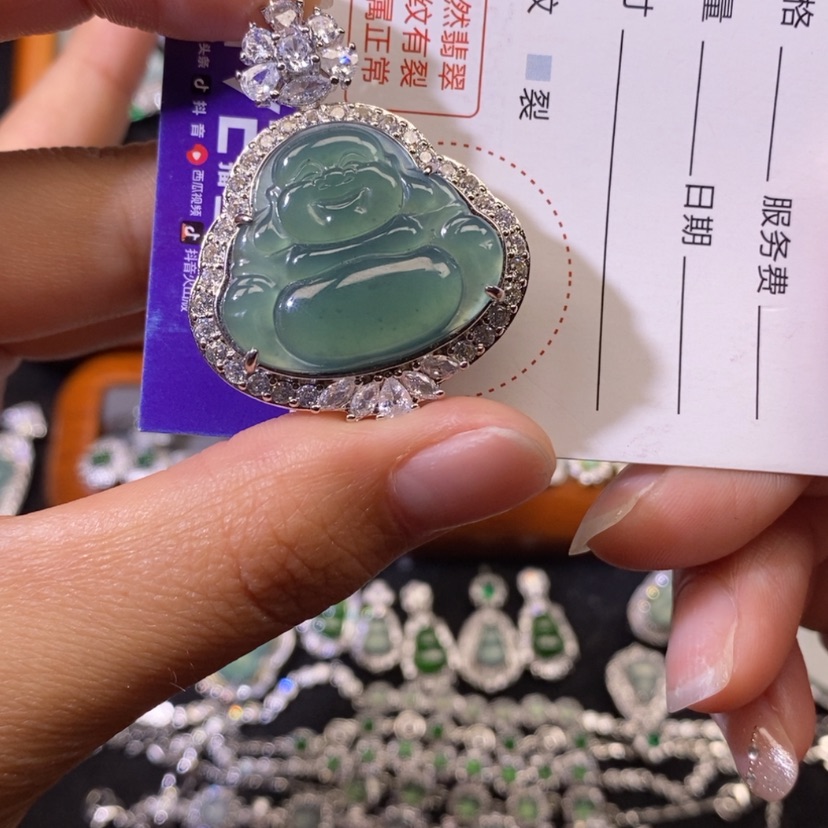 【闪购商品】翡翠颈饰未镶嵌天然