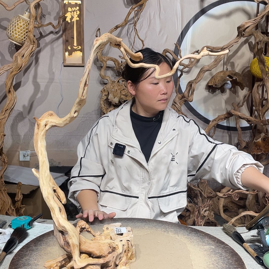 小***@核桃木/黑胡桃（胡桃木）