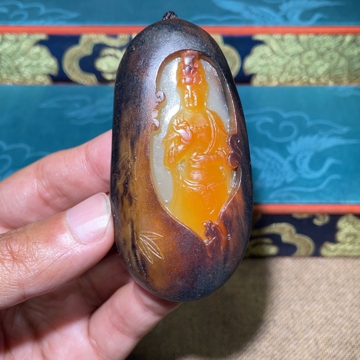 和田玉未镶嵌颈饰J
