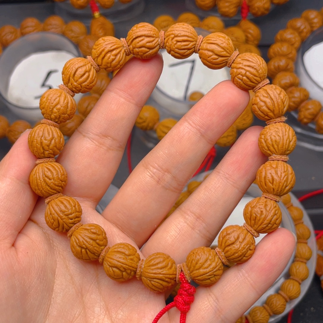 桃核吊坠龙鳞满天星1.3