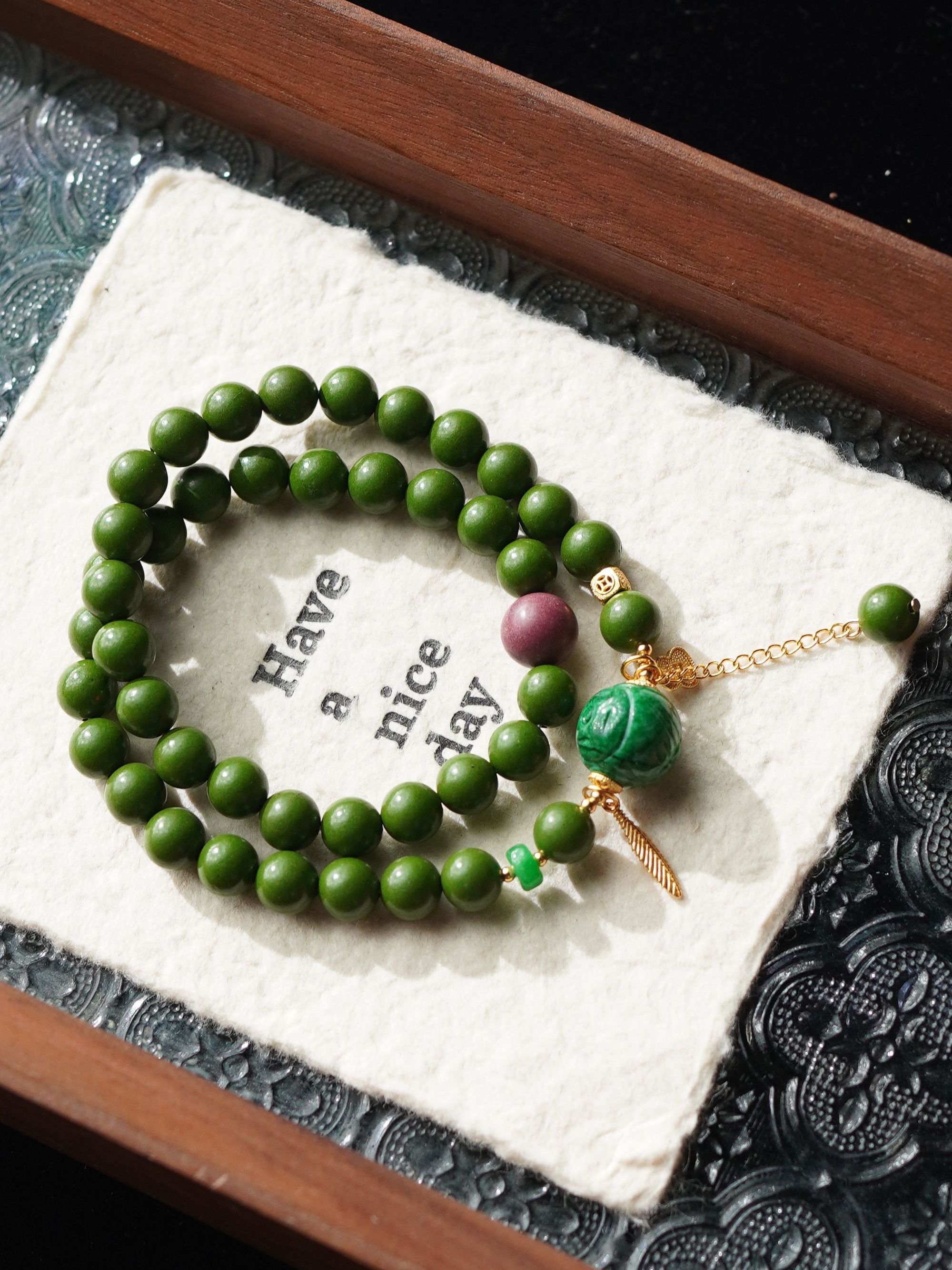 芥末豌豆 合香新梦灵香8mm圆珠顶珠12+mm双圈手串