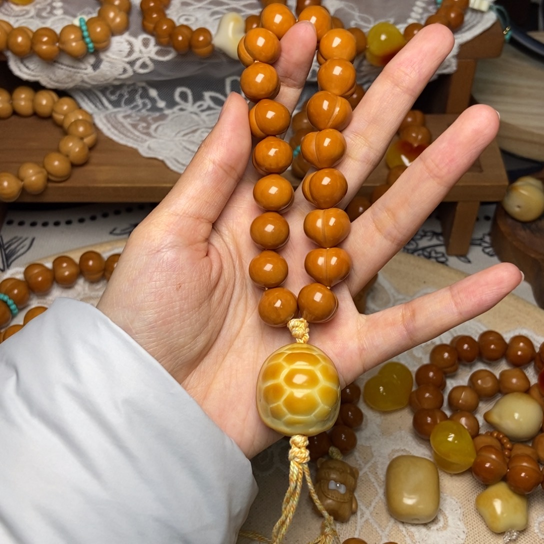 猴头核桃吊坠屁桃玻璃底卡14