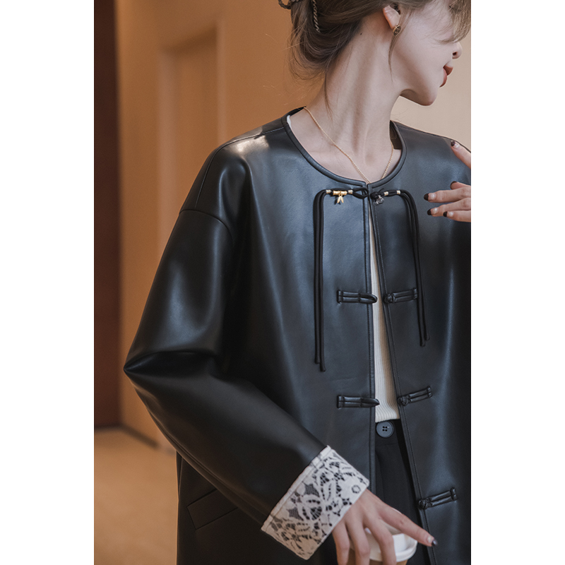 小谷粒上镜皮衣贝肯熊皮料 手工盘扣+袖口撞色蕾丝 新中式