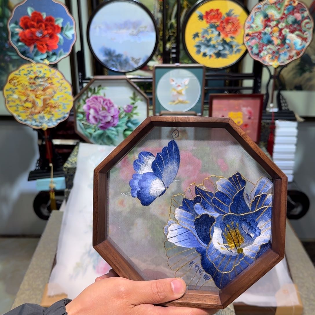 刺绣刺绣工艺精湛