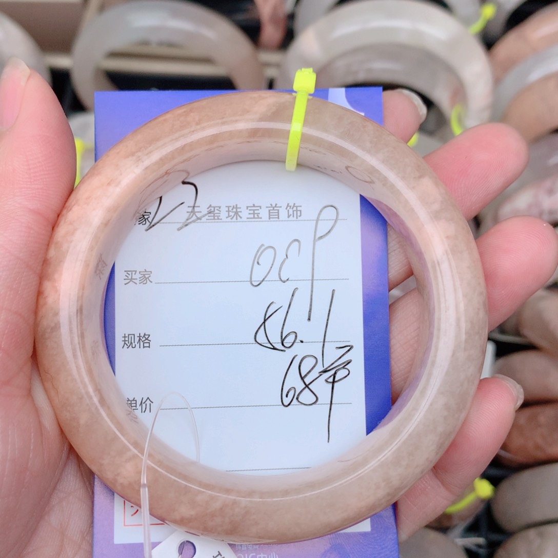 石英质玉手镯合金009
