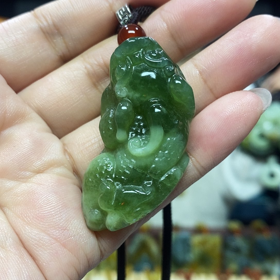 未镶嵌岫玉挂件吊坠项链