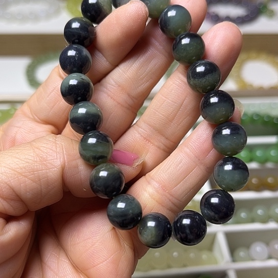 和田玉手串未镶嵌