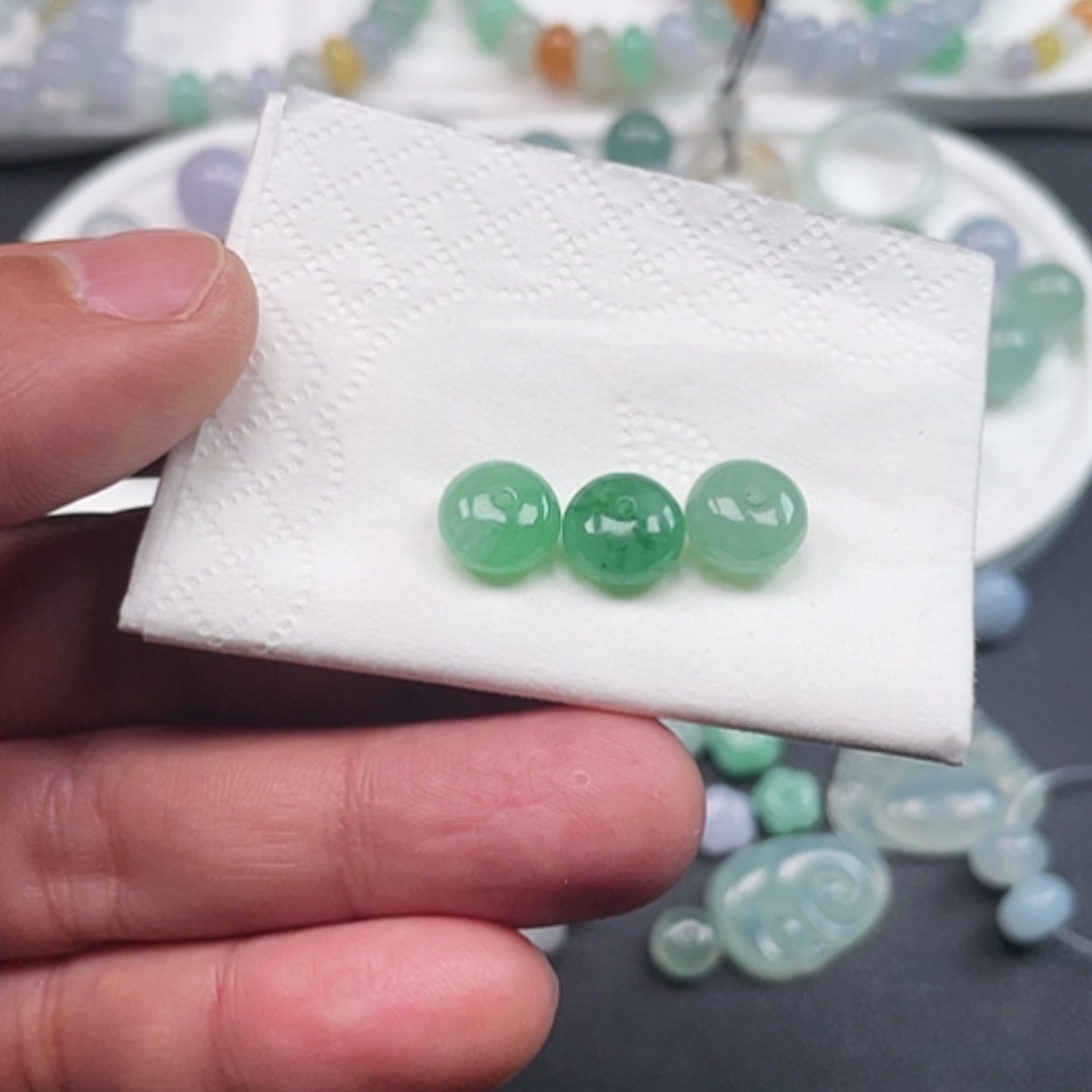 【闪购商品】定制翡翠未镶嵌妮****，